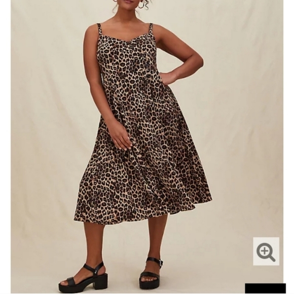 Torrid leopard dress with POCKETS - Picture 2 of 15